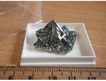 Bismut krystal č.45