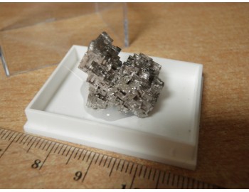 Bismut krystal č.55