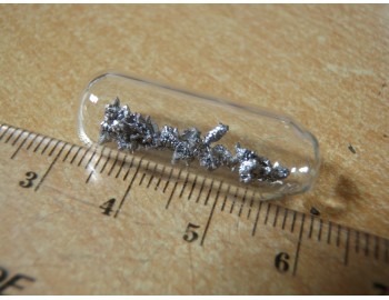 Vanad krystalický vzorek č.1