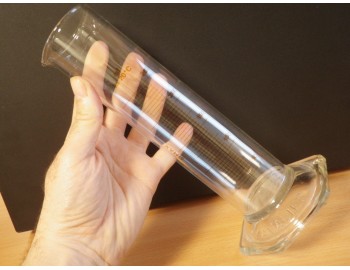 Odměrný válec 250ml - bazar